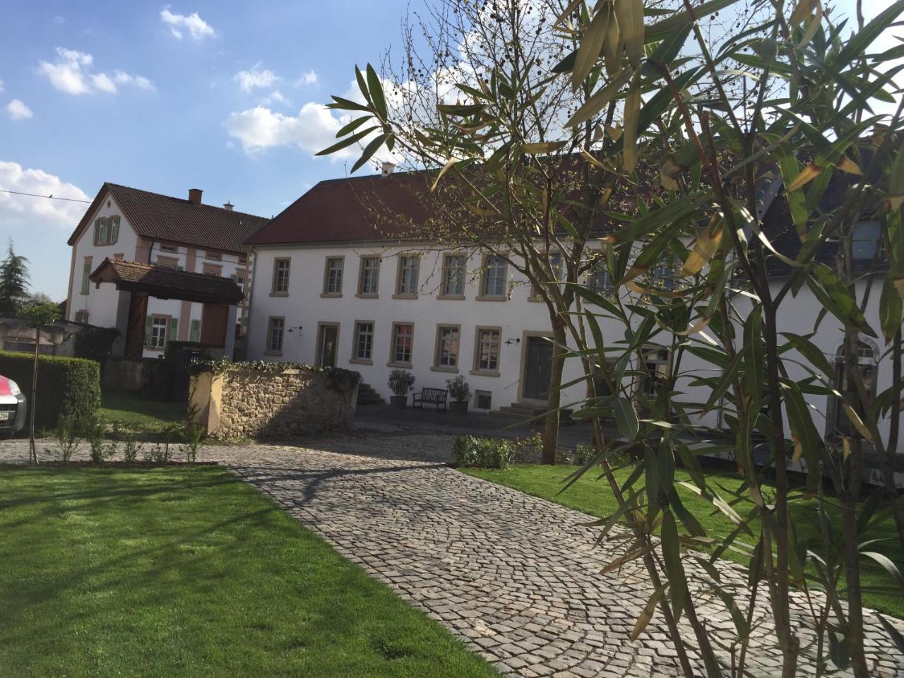 Klosterhof Weingut Boudierkoeller Stetten  Экстерьер фото